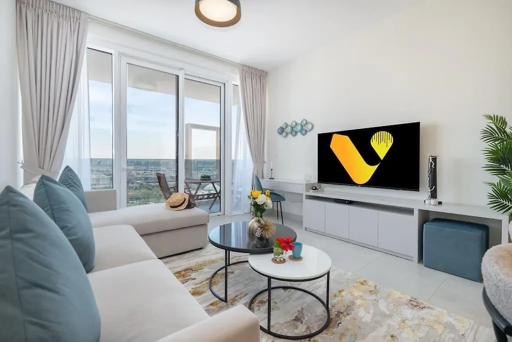 Apartment Vogue Al Wasl 1 Residence West 13Th Floor With Large Balcony For View Of Sheikh Zaid Road And One Za'Abeel Tower And Burj Khalifa, Walkable To Metro With Easy Access To Sheikh Zayed Road & Dubai World Trade Centre United Arab Emirates