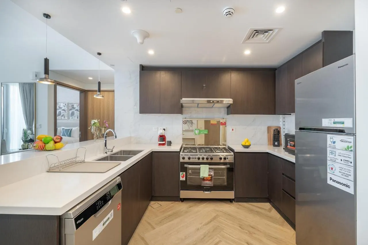 Vogue Al Wasl 1 Residence West 13Th Floor With Large Balcony For View Of Sheikh Zaid Road And One Za'Abeel Tower And Burj Khalifa, Walkable To Metro With Easy Access To Sheikh Zayed Road & Dubai World Trade Centre