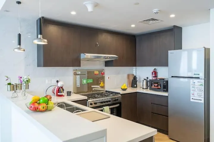 Vogue Al Wasl 1 Residence West 13Th Floor With Large Balcony For View Of Sheikh Zaid Road And One Za'Abeel Tower And Burj Khalifa, Walkable To Metro With Easy Access To Sheikh Zayed Road & Dubai World Trade Centre