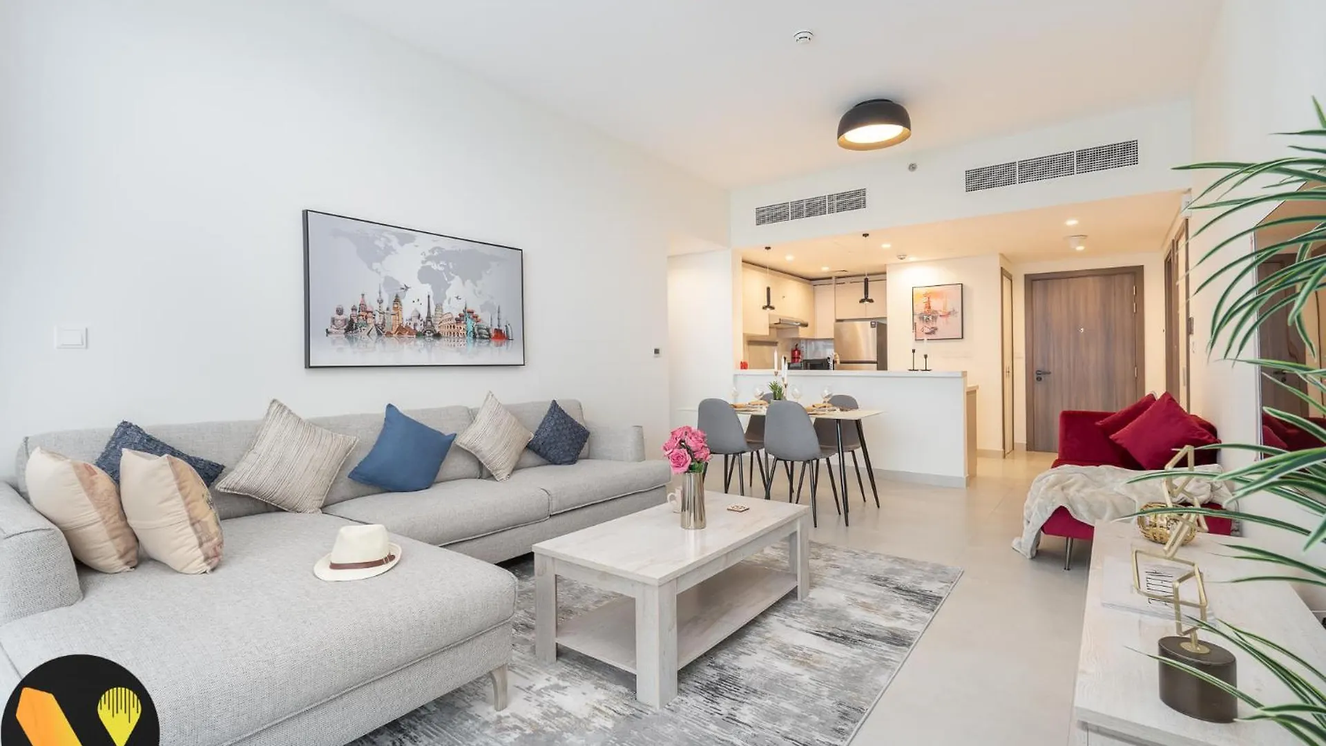 Apartment Vogue Al Wasl 1 Residence West 13Th Floor With Large Balcony For View Of Sheikh Zaid Road And One Za'Abeel Tower And Burj Khalifa, Walkable To Metro With Easy Access To Sheikh Zayed Road & Dubai World Trade Centre