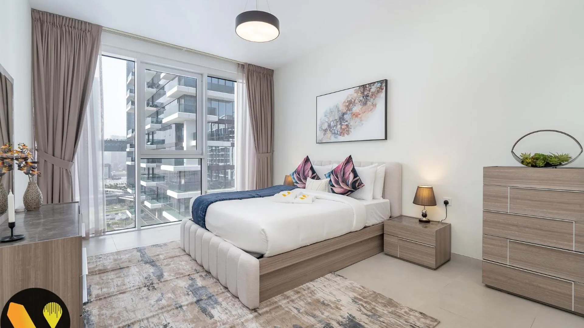 Vogue Al Wasl 1 Residence West 13Th Floor With Large Balcony For View Of Sheikh Zaid Road And One Za'Abeel Tower And Burj Khalifa, Walkable To Metro With Easy Access To Sheikh Zayed Road & Dubai World Trade Centre Apartment