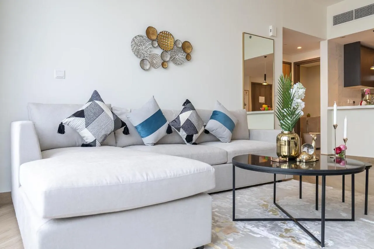Apartamento Vogue Al Wasl 1 Residence West 13Th Floor With Large Balcony For View Of Sheikh Zaid Road And One Za'Abeel Tower And Burj Khalifa, Walkable To Metro With Easy Access To Sheikh Zayed Road & Dubai World Trade Centre Emiratos Árabes Unidos